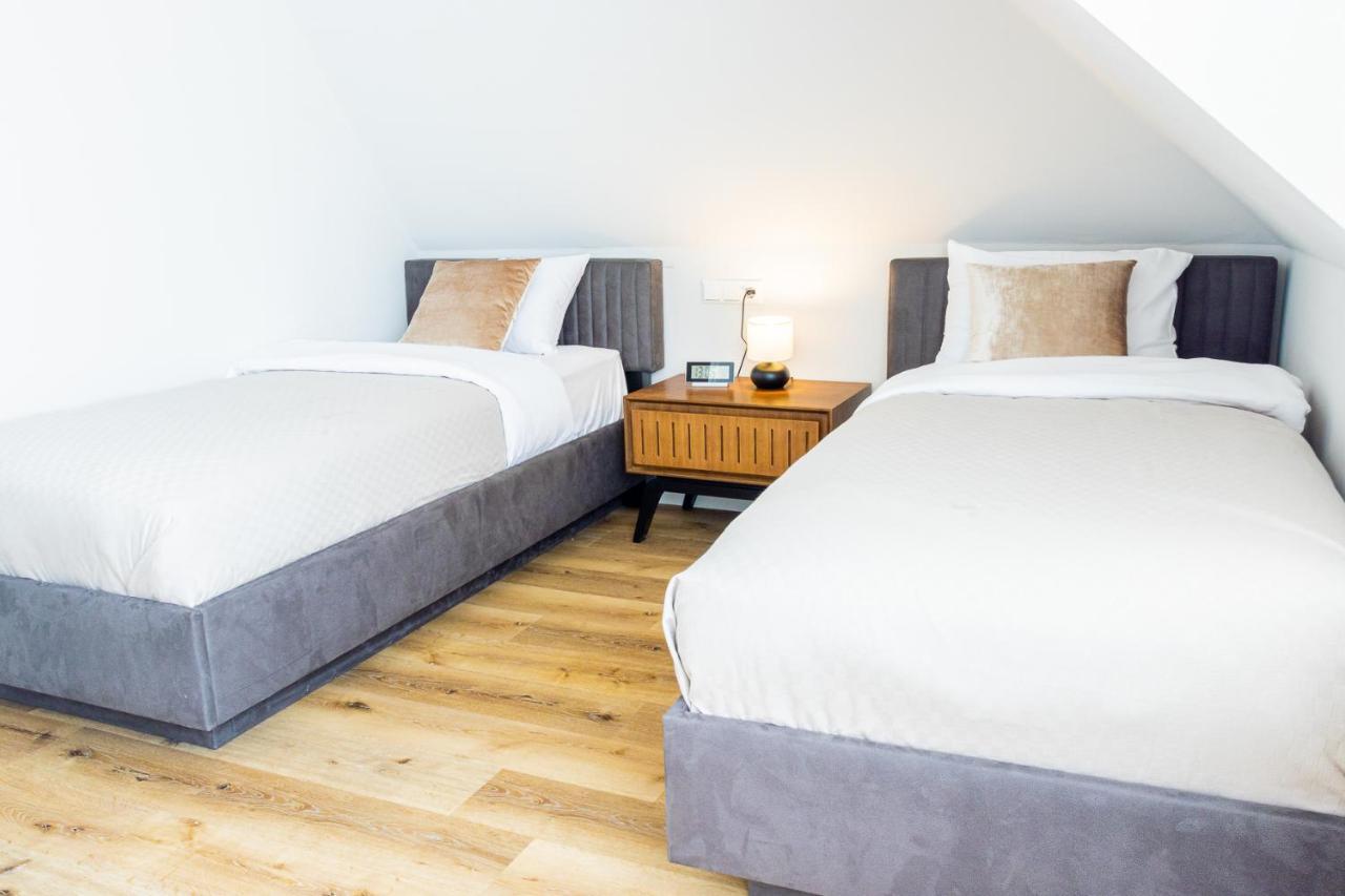 Moderne Maisonette Ferienwohnung Mit Gartenzugang, Nur 7 Gehminuten Zum Strand, Parkplatz & Fahrradunterstellplatz Scharbeutz Eksteriør bilde