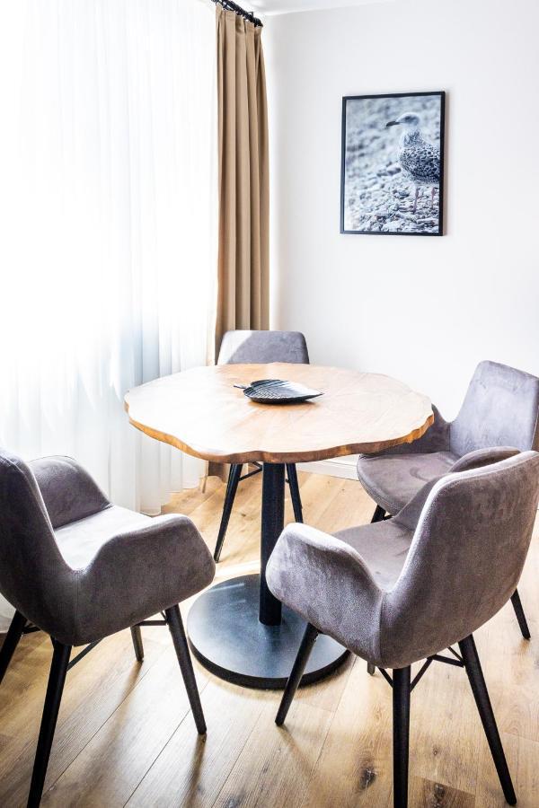 Moderne Maisonette Ferienwohnung Mit Gartenzugang, Nur 7 Gehminuten Zum Strand, Parkplatz & Fahrradunterstellplatz Scharbeutz Eksteriør bilde