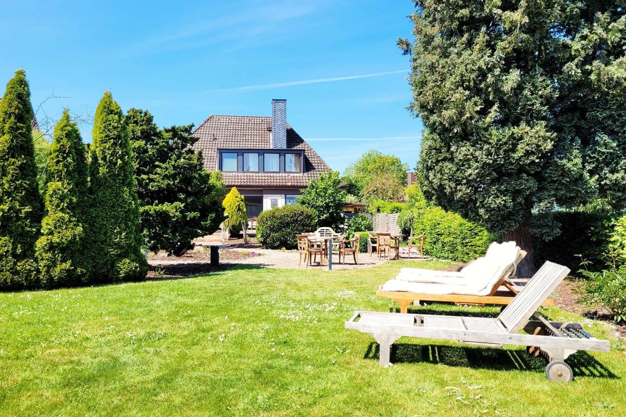 Moderne Maisonette Ferienwohnung Mit Gartenzugang, Nur 7 Gehminuten Zum Strand, Parkplatz & Fahrradunterstellplatz Scharbeutz Eksteriør bilde